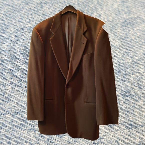 Hugo Boss Cashmere & Wool blazerCross Posted on the BUYSELL Clothing app. - Picture 6 of 10